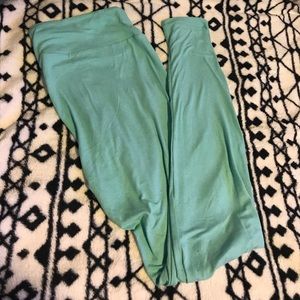 LulaRoe TC Leggings 💘